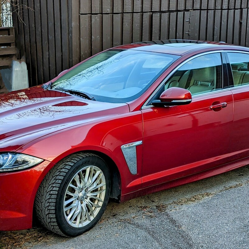 Jaguar XF